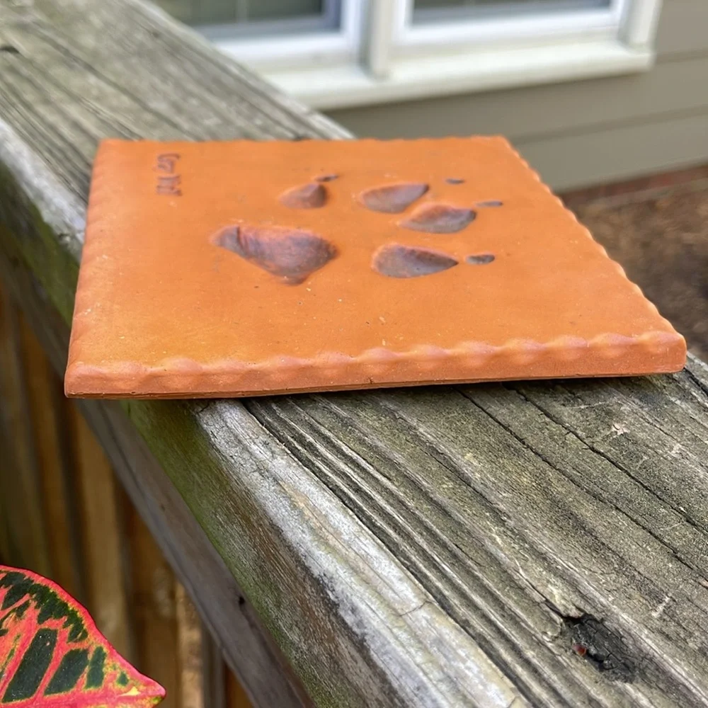 Prairie Fire Pottery Gray Wolf Paw Print Tile